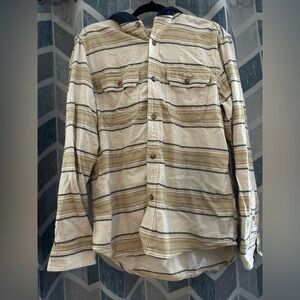 The Old Navy Hooded Flannel Shirt in men's size M